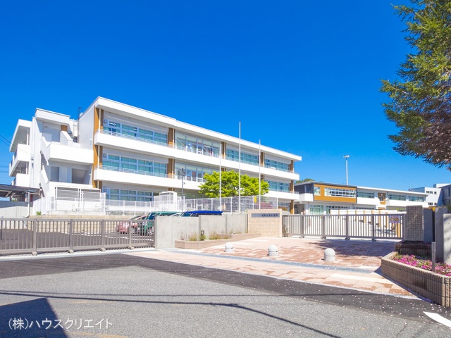 柏市立土小学校　距離450m