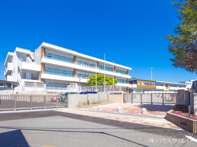 柏市立土小学校　距離450m