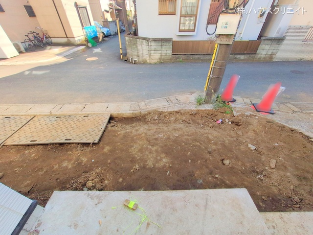 千葉県松戸市西馬橋３丁目の新築戸建て外構写真 2025年11月18日撮影