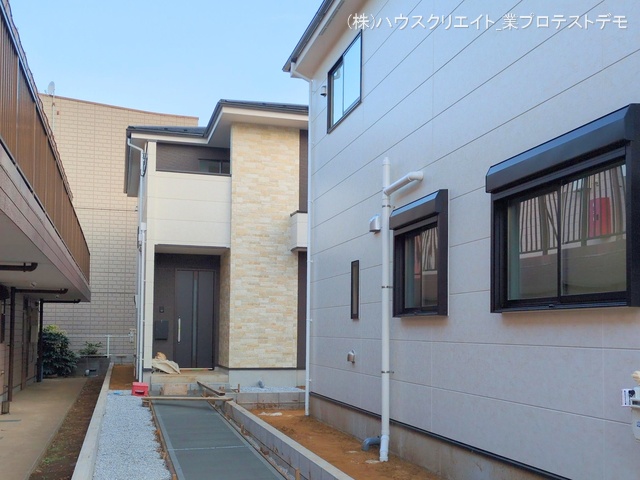 千葉県船橋市習志野２丁目の新築戸建て外構写真 2025年12月1日撮影