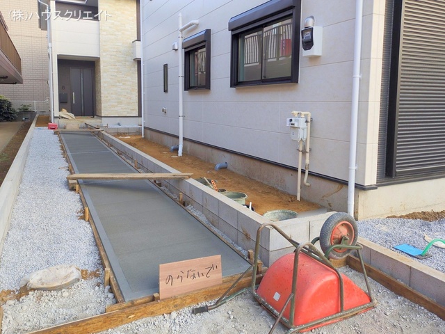 千葉県船橋市習志野2丁目の新築戸建て外構写真 2025年12月1日撮影