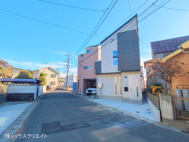 千葉県流山市平和台４丁目の新築戸建て完成写真 2025年12月9日撮影