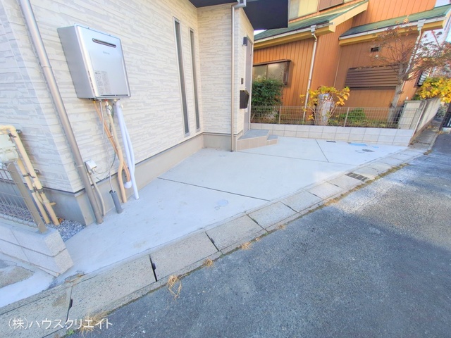 千葉県流山市平和台４丁目の新築戸建て完成写真 2025年12月9日撮影