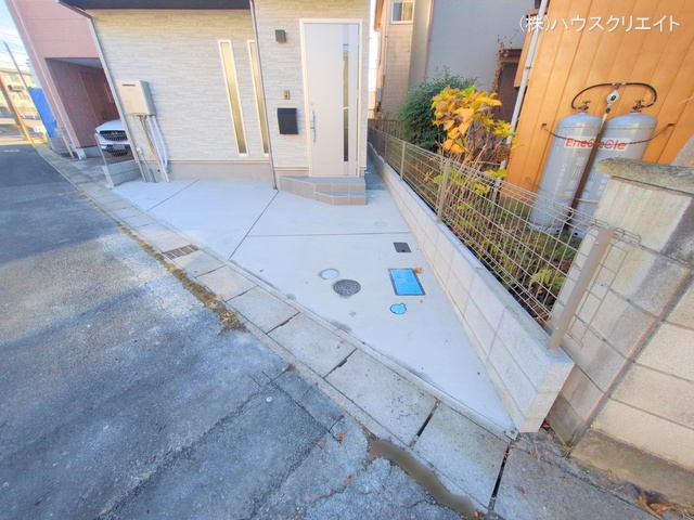 千葉県流山市平和台４丁目の新築戸建て完成写真 2025年12月9日撮影