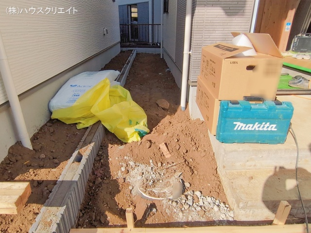 千葉県松戸市栗ケ沢の新築戸建て外構写真 2026年1月13日撮影