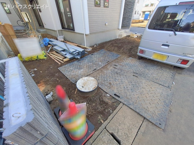 千葉県松戸市栗ケ沢の新築戸建て外構写真 2026年1月13日撮影