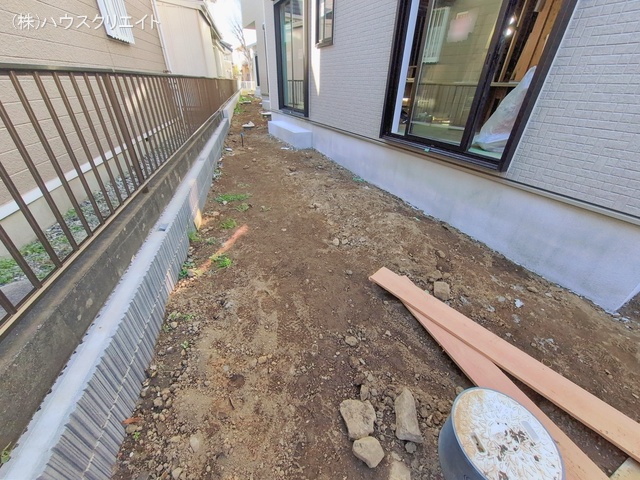 千葉県松戸市栗ケ沢の新築戸建て外構写真 2026年1月13日撮影