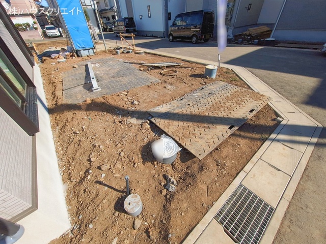 千葉県松戸市栗ケ沢の新築戸建て外構写真 2026年1月13日撮影