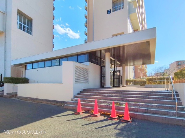千葉県我孫子市つくし野3丁目のマンション『我孫子ビレジ3号棟』外観写真 2025年2月25日撮影