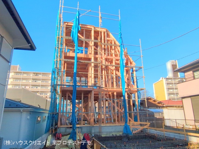 千葉県流山市向小金１丁目の新築戸建て上棟写真 2025年12月22日撮影