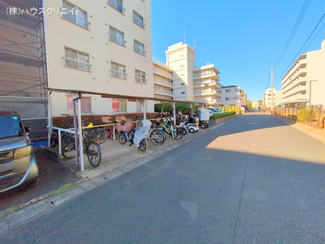 千葉県市川市南行徳3丁目のマンション『興人浦安マンション』外観写真 2024年12月9日撮影