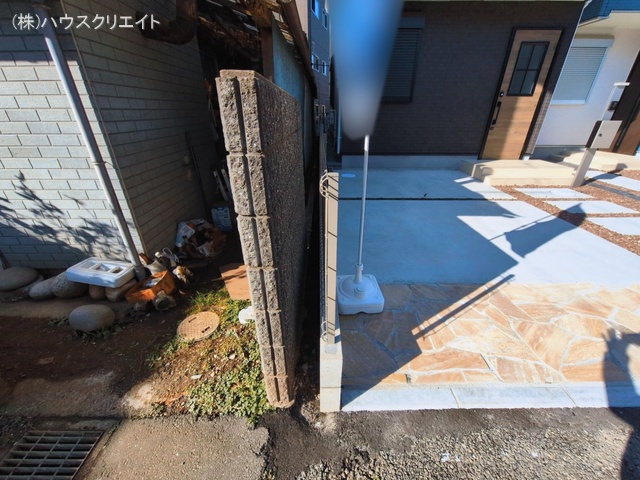 千葉県市川市柏井町１丁目の新築戸建て完成写真 2026年3月4日撮影