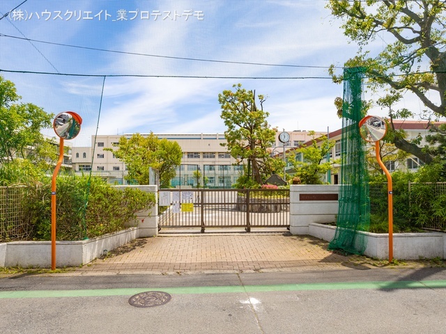 市川市立第六中学校　距離2020m