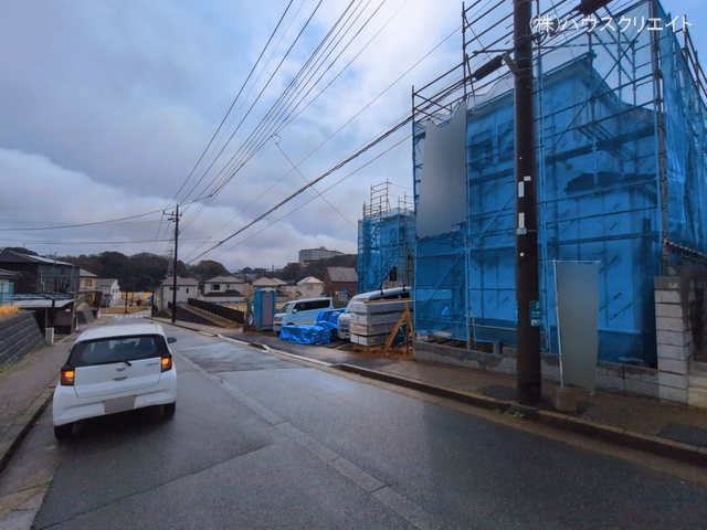 千葉県松戸市八ケ崎５丁目の新築戸建てシート写真 2026年3月9日撮影