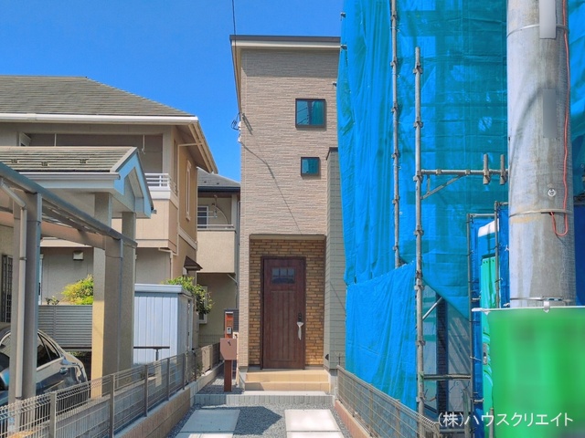 千葉県松戸市新松戸南2丁目の新築戸建て完成写真 2026年5月12日撮影