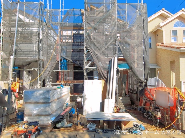 埼玉県さいたま市見沼区春岡２丁目の新築戸建てシート写真 2026年4月7日撮影