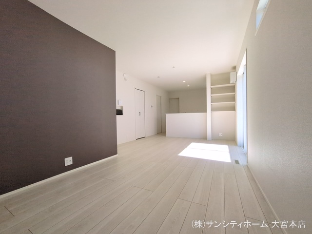 さいたま市岩槻区城南1丁目（戸建）01 リビング