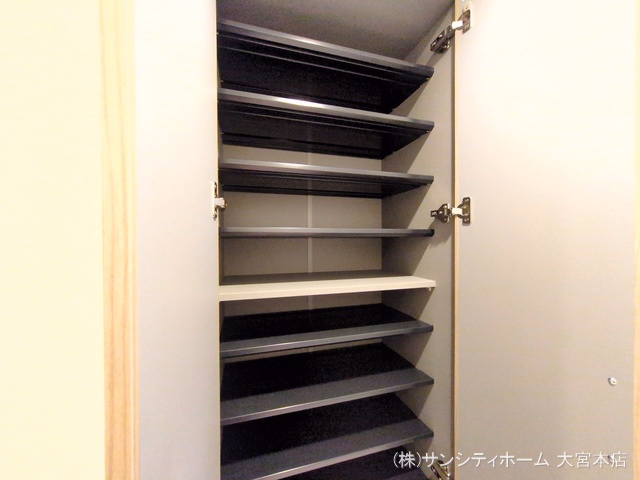 ライオンズガーデン大宮第3 玄関