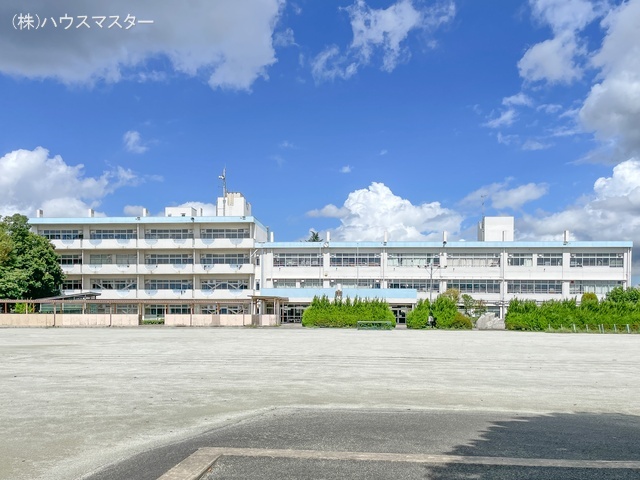 さいたま市立春岡小学校　距離720m