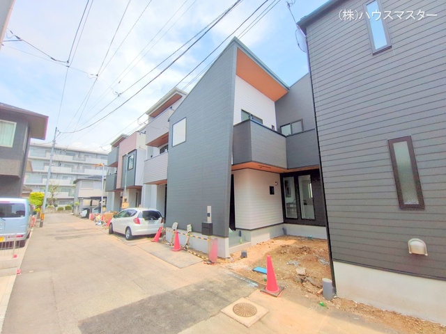 埼玉県さいたま市大宮区天沼町２丁目の新築戸建て外構写真 2025年8月5日撮影