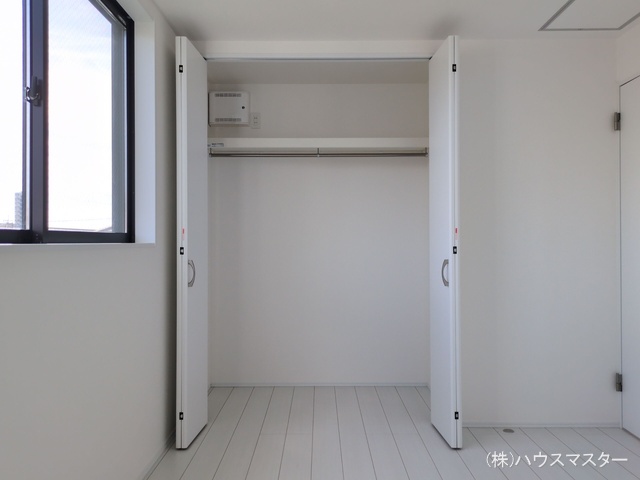 埼玉県さいたま市大宮区大成町１丁目の新築戸建て収納(ウォークインクローゼット)写真 2025年10月1日撮影