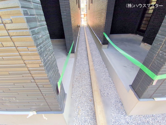 埼玉県さいたま市北区東大成町2丁目の新築戸建て外構写真 2025年9月16日撮影