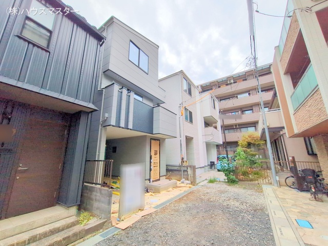 埼玉県さいたま市大宮区北袋町２丁目の新築戸建て外構写真 2025年10月2日撮影