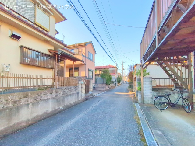 埼玉県日高市高萩東１丁目の中古戸建て完成写真 2025年11月25日撮影