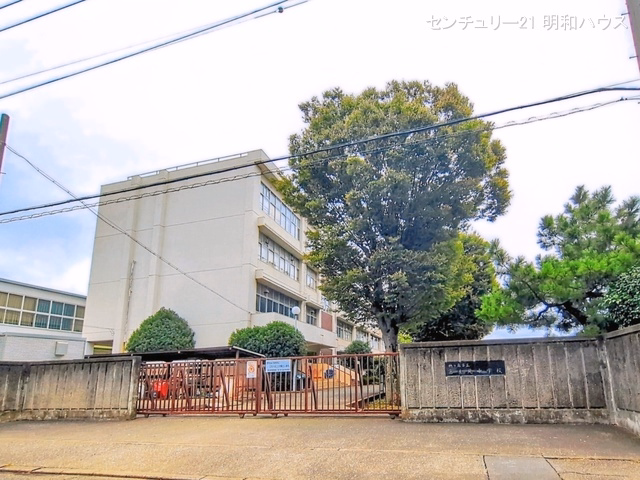 鶴ヶ島市立鶴ヶ島中学校