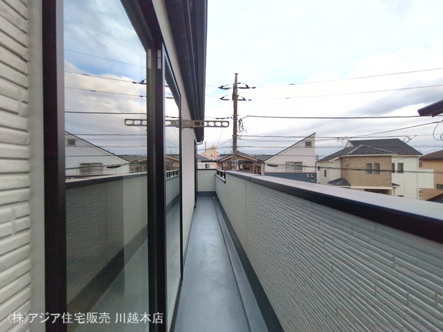 埼玉県狭山市大字水野の新築戸建てバルコニー写真 2025年10月8日撮影