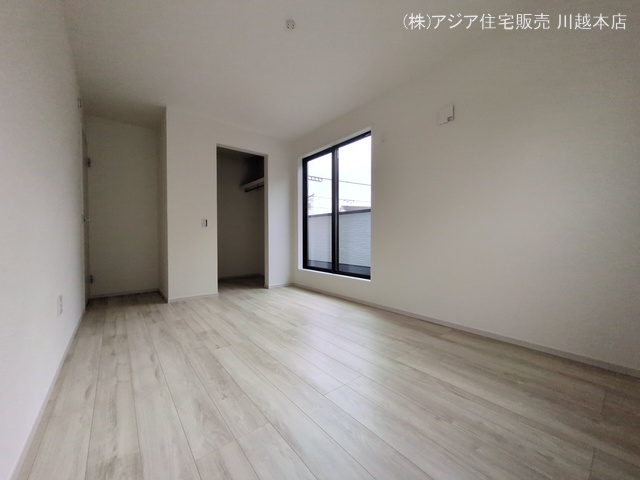 埼玉県狭山市大字水野の新築戸建て居室メイン写真 2025年10月8日撮影