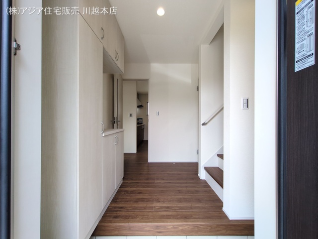 埼玉県川越市大字寺尾の新築戸建て玄関写真 2025年8月27日撮影