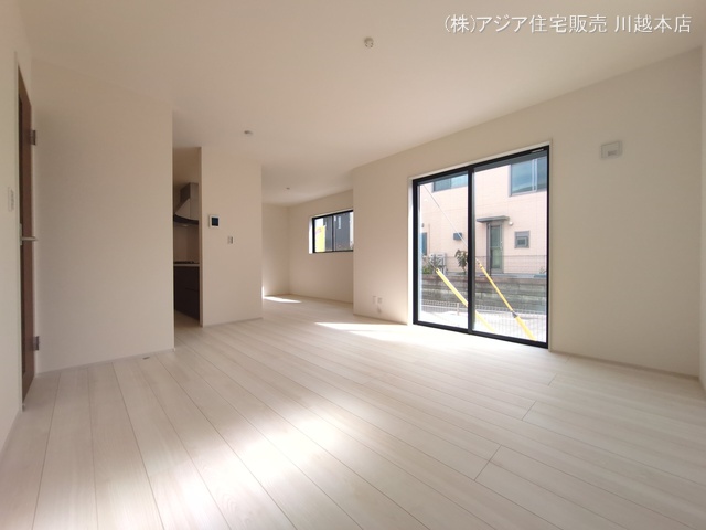 埼玉県狭山市狭山台3丁目の新築戸建てリビング写真 2025年9月28日撮影
