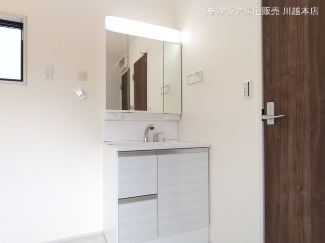 埼玉県狭山市狭山台3丁目の新築戸建て洗面所写真 2025年9月28日撮影