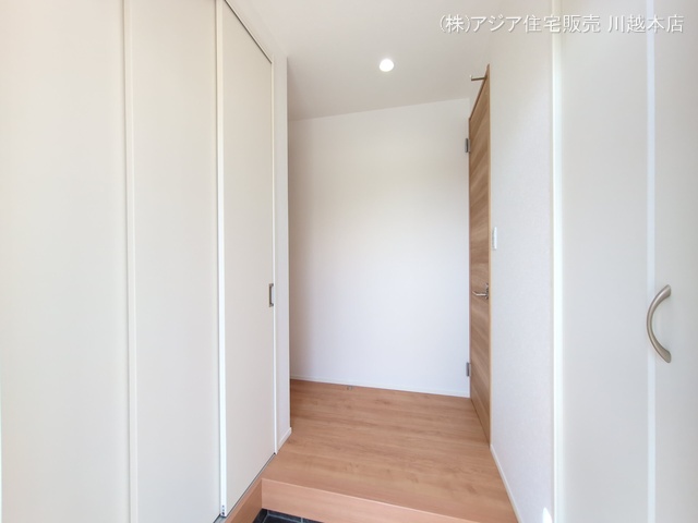 埼玉県川越市月吉町の新築戸建て玄関写真 2025年10月1日撮影