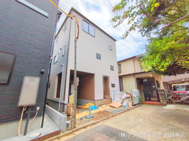 埼玉県川越市熊野町の新築戸建て外構写真 2025年6月15日撮影