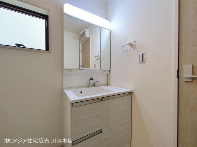埼玉県川越市熊野町の新築戸建て洗面所写真 2025年8月27日撮影