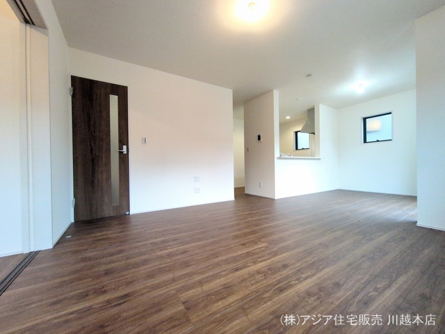 埼玉県川越市大字的場の新築戸建てリビング写真 2025年8月27日撮影