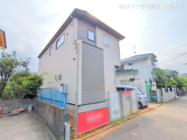 埼玉県坂戸市西坂戸4丁目の新築戸建て外構写真 2025年9月9日撮影