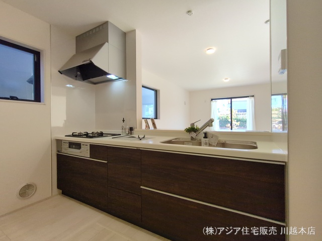 埼玉県狭山市柏原の新築戸建てキッチン写真 2025年9月25日撮影