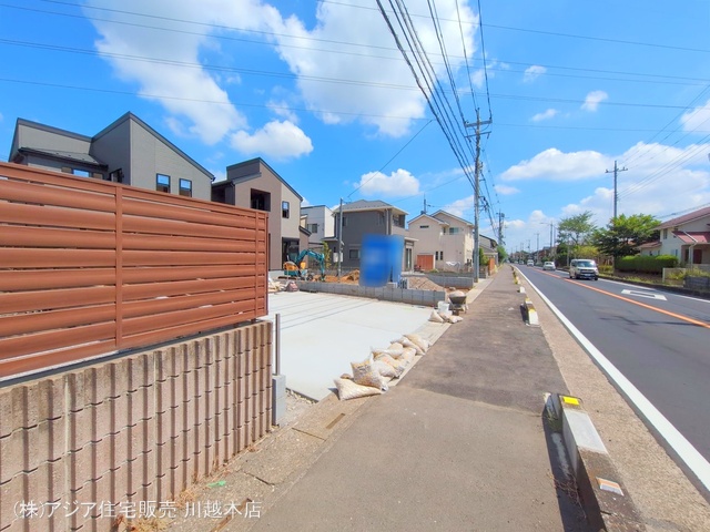 埼玉県狭山市柏原の新築戸建て外構写真 2025年7月30日撮影