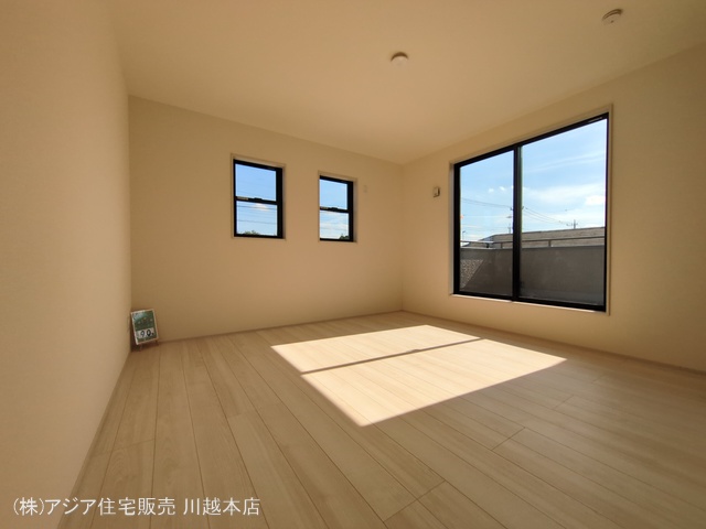 埼玉県狭山市柏原の新築戸建て居室メイン写真 2025年9月25日撮影