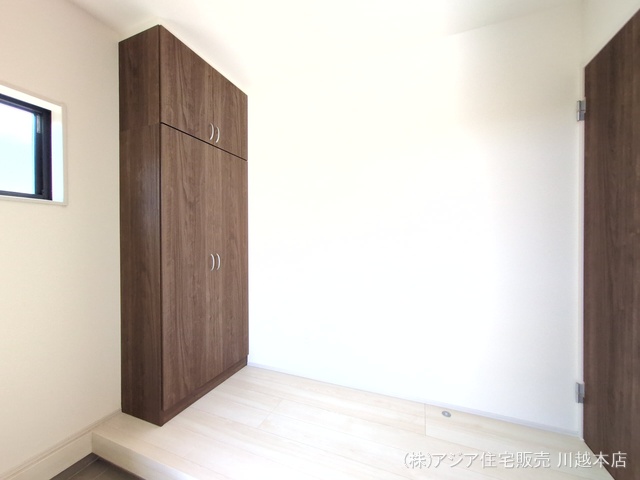 埼玉県狭山市柏原の新築戸建て玄関写真 2025年9月25日撮影