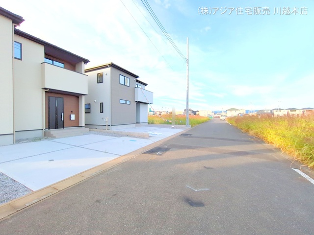 埼玉県坂戸市大字片柳の新築戸建て完成写真 2025年11月10日撮影