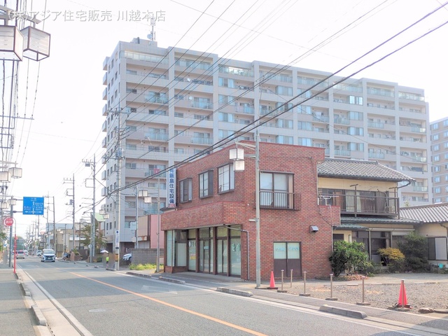 埼玉県坂戸市仲町のマンション『サンライト坂戸仲町』外観写真 2025年8月31日撮影