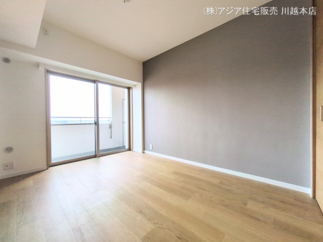 埼玉県坂戸市仲町のマンション『サンライト坂戸仲町』居室メイン写真 2025年9月8日撮影