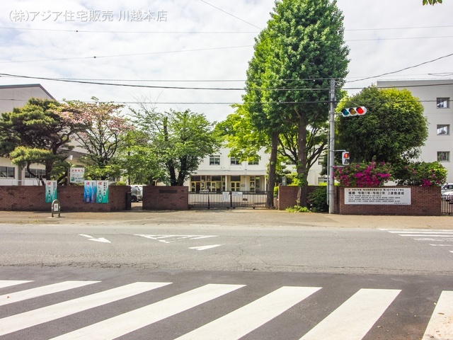 鶴ヶ島市立鶴ヶ島中学校　距離1870m