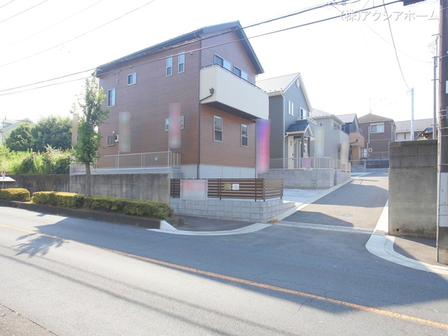 埼玉県入間市久保稲荷２丁目の新築戸建て完成写真 2023年7月17日撮影