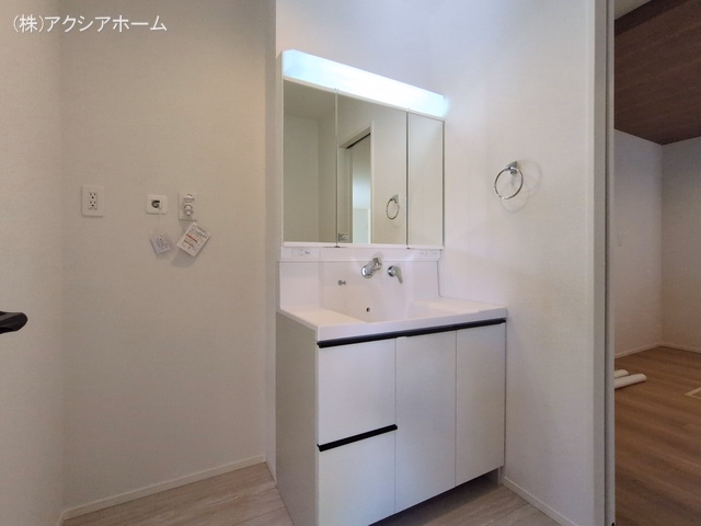 所沢市所沢新町（戸建）01 洗面所