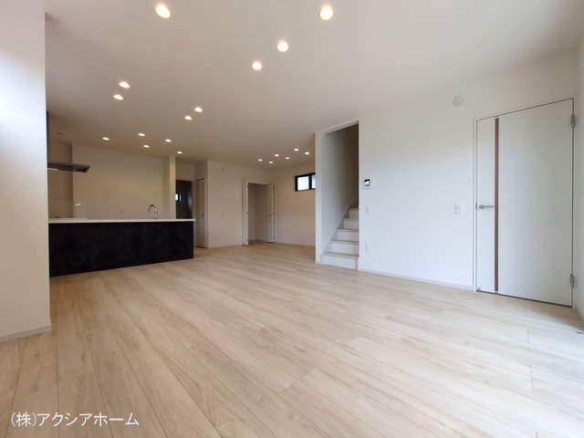 所沢市大字上安松（戸建）01 リビング